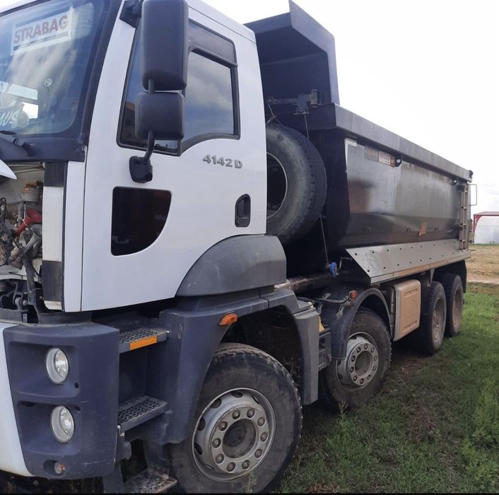 Vand Autobasculanta Ford 8x4