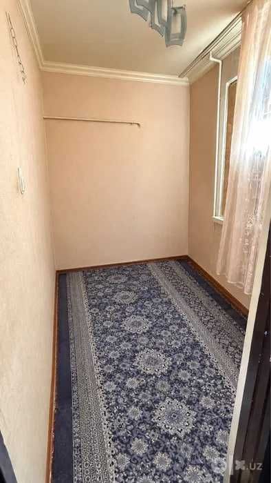 СРОЧНО !! Продается квартира в Яшнабаде 1/2/5 ( 33 кв/м ) Мас Панелный
