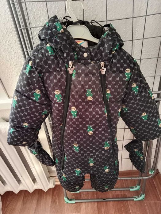 Зимний детский комбинезон