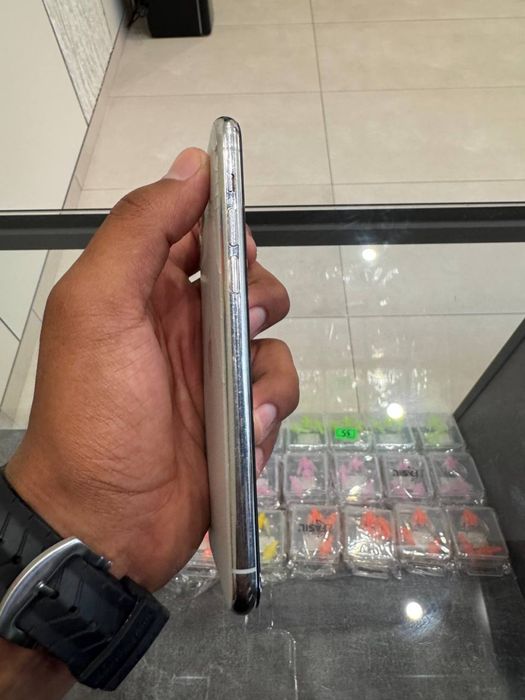 iPhone 11 Pro 256GB Feys bor
