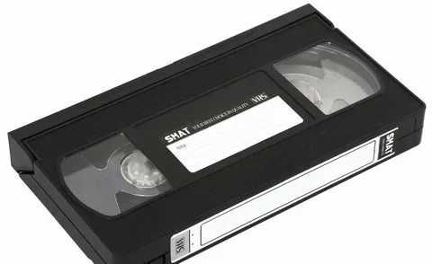 Kaseta xizmati  Fleshka va hardga