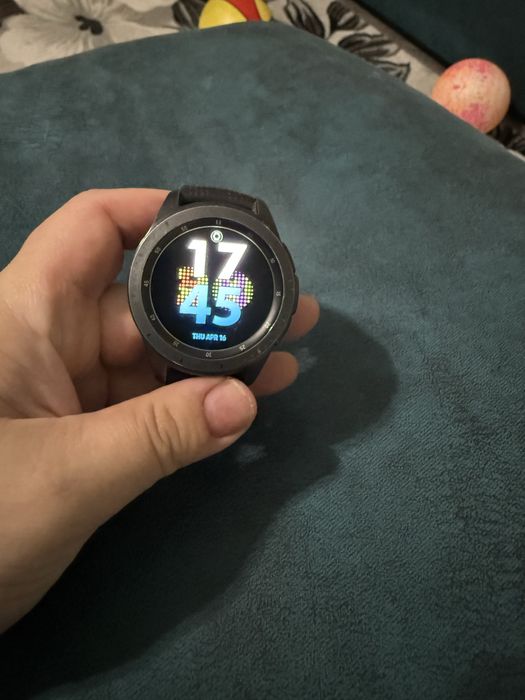 Продам смарт-часы Samsung Galaxy Watch 42mm