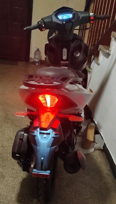 Scuter ZNEN R9 125cc 2025