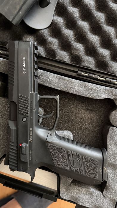 Pistol CZ P-09 GBB ASG (Manșon Metalic) Ca Nou