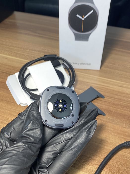 Samsung Galaxy Watch 8 40 mm, GPS+Cellular, Graphite, Ca nou, Cod produs: 7282