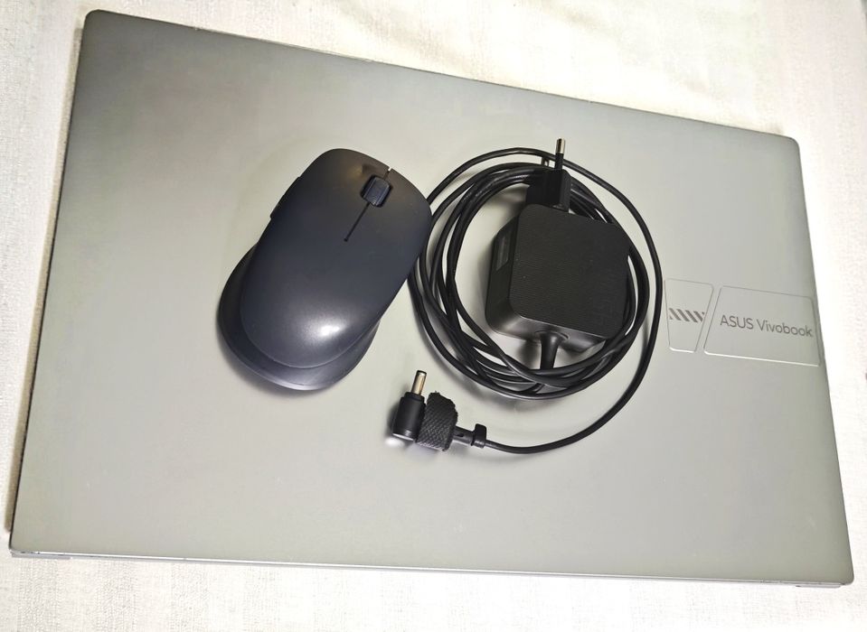 Asus vivobook 15