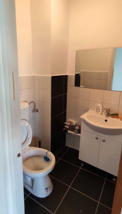 Apartament 3 camere, spațios, luminos și liniștit, cu vedere spre parc și lac