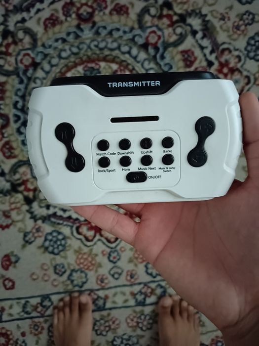 Детская машинка с пультом