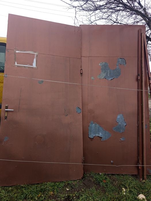 Железни порти  височина 260 ширина 240