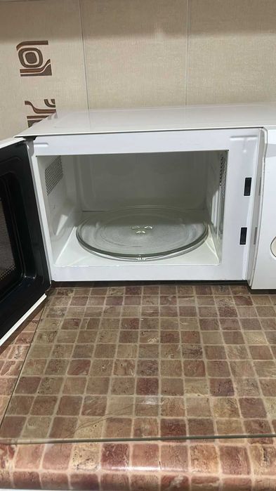 Продам микроволновую печь