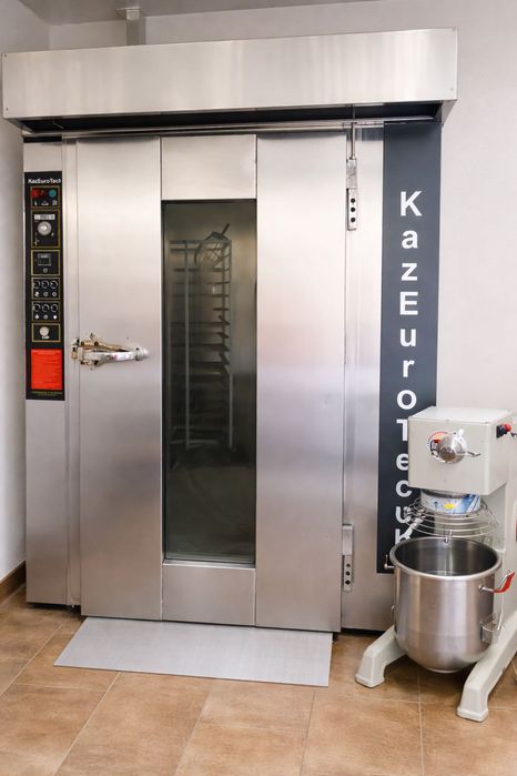 Печь ,хлеба пекарня ,аппарат для выпечки