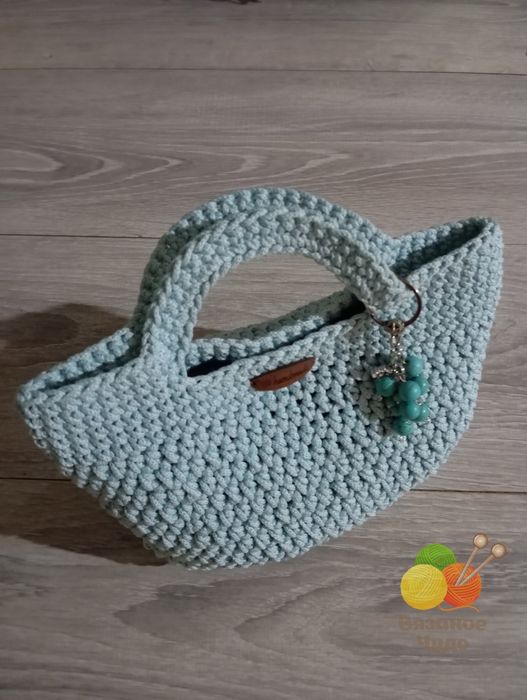 Сумочка ручной работы цвет "бирюзовый"  
Связана крючком из ЭКО - шнур