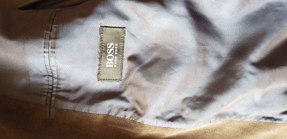 Сако hugo boss оригинално кадифе