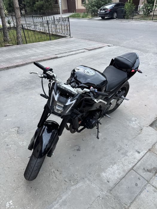 motosikl 400cc.