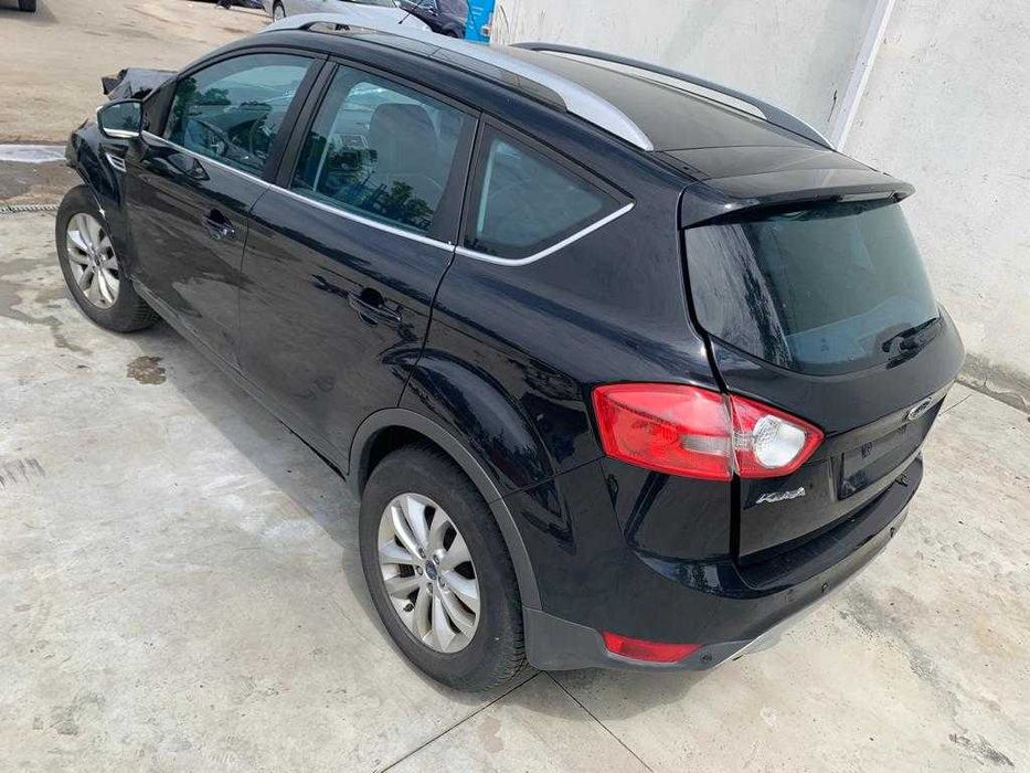 dezmembrez ford kuga 1  2.0 diesel/haion kuga/ usa fata kuga/capota