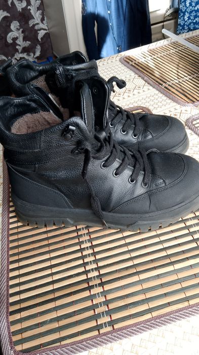 Кожаные подростковые ботинки