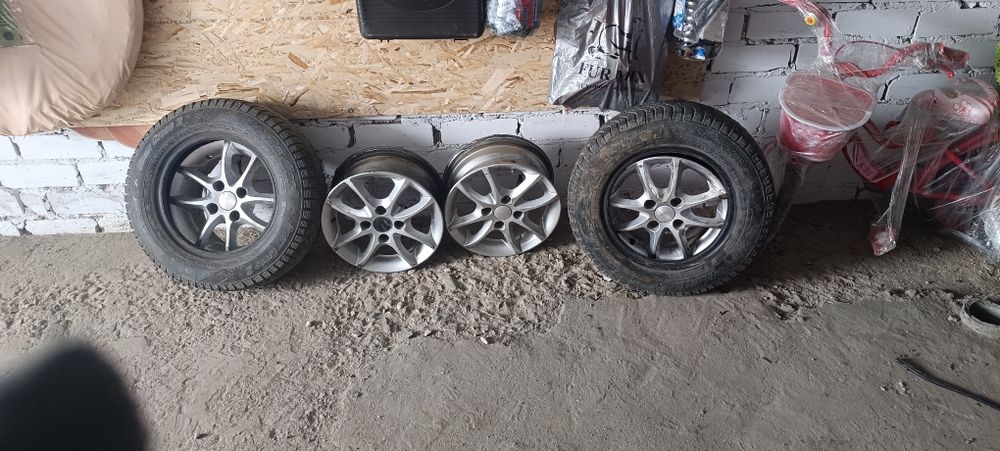 Продам диски на 13  титановый