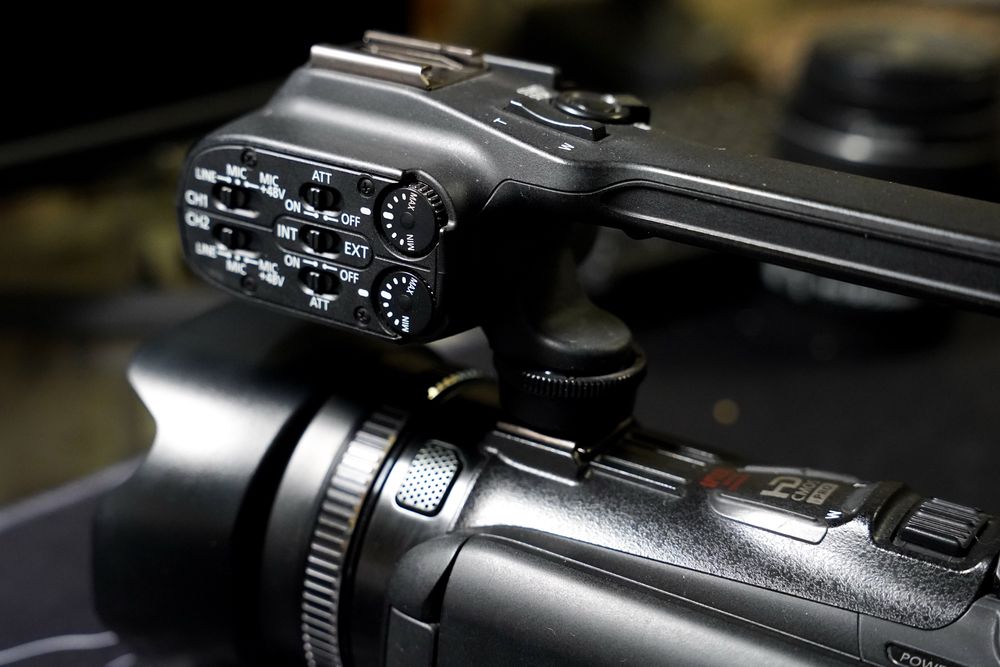 Canon xa10 + 3 оригинальные батареи