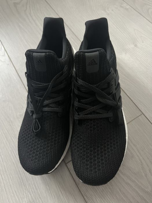 Обувки adidas boost