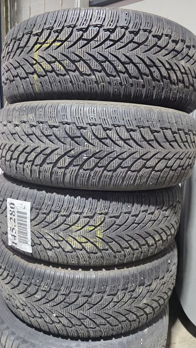 Cauciucuri iarna Nokian WR Suv4 235 65 17