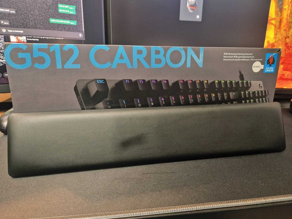 Logitech G512 Carbon + Logitech G513 Palmrest