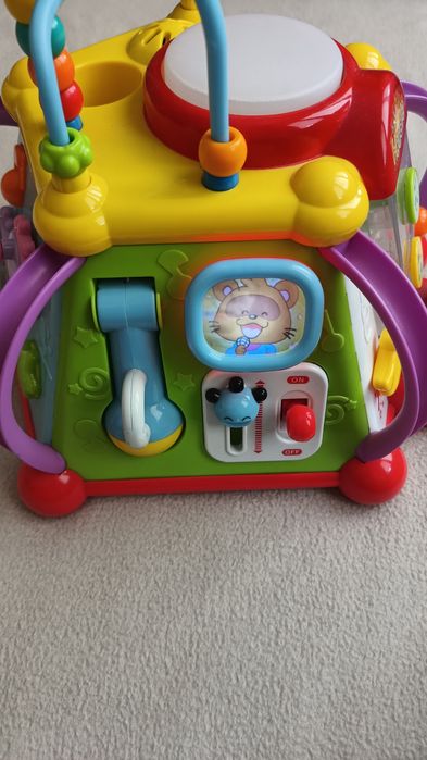 Интерактивен куб Hoodle