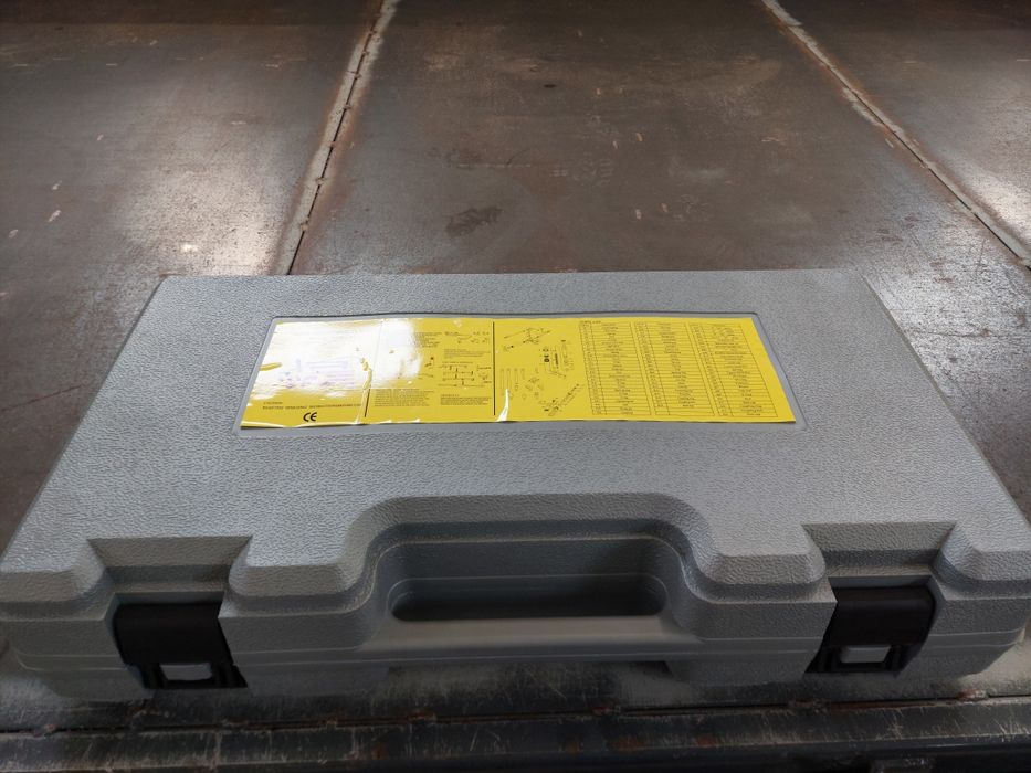 Хидравлична разпавачка за кола