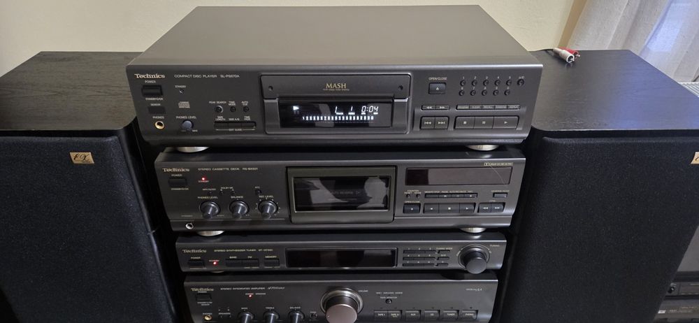 Technics cd player sl ps  670A  impecabil cu telecomanda  originala