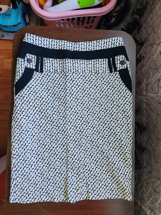 Vând rochie/costum de ocazie