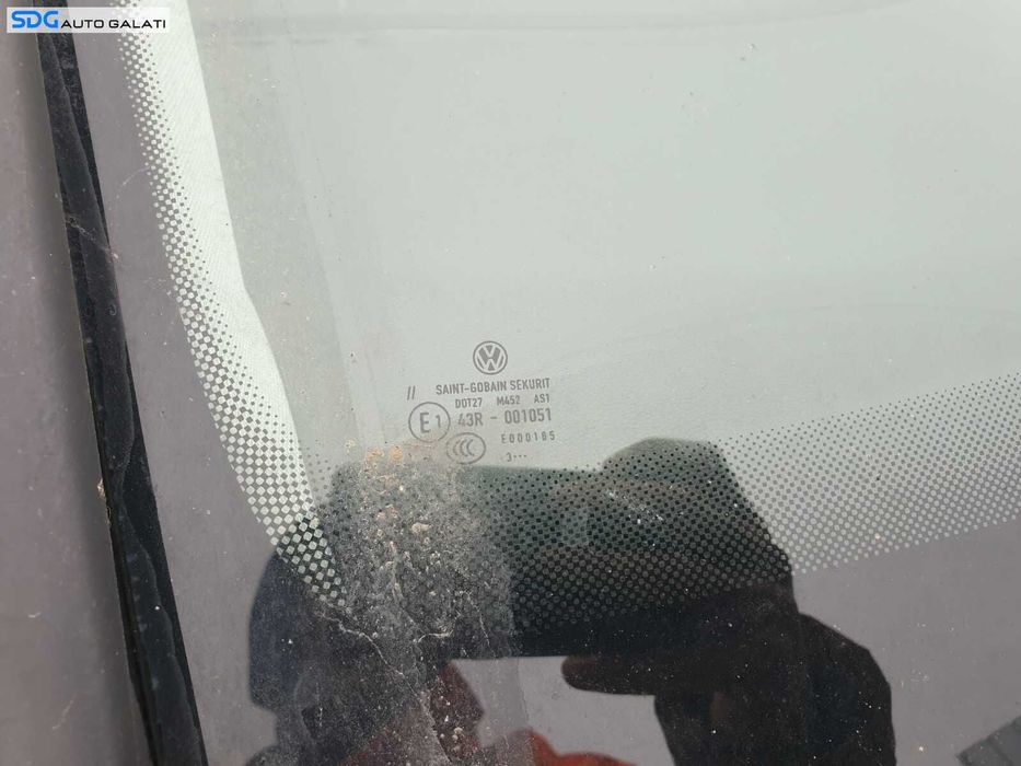 Parbriz Geam Sticla cu Senzor Ploaie Lumini Fara Incalzire Degivrare Volkswagen Golf 7 Break Variant Combi 2013 - 2017 [C5025]