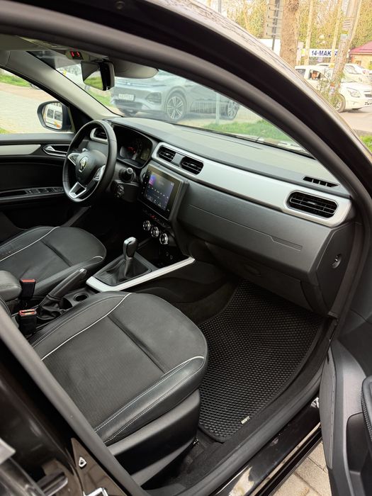 Reno Arkana ktaska toza