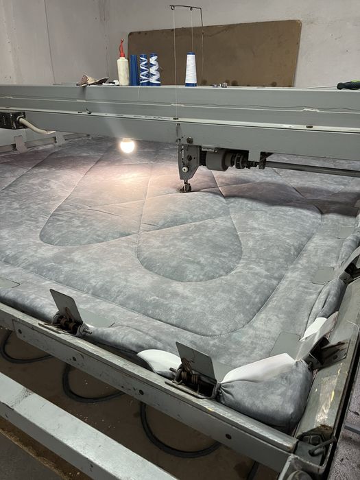 Стегальный станок ( Көрпе тігетін станок )