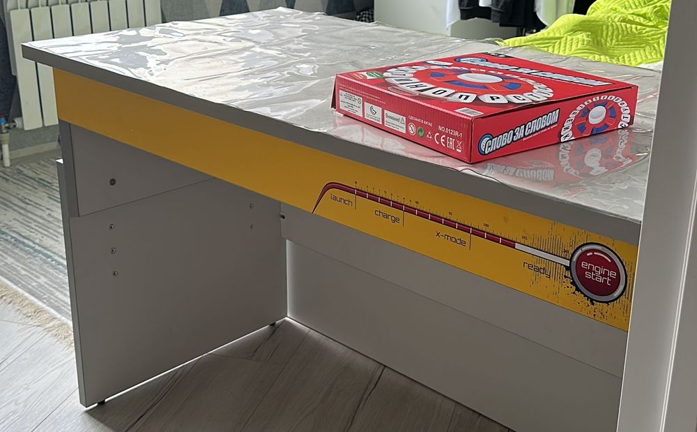 Рабочий детский стол