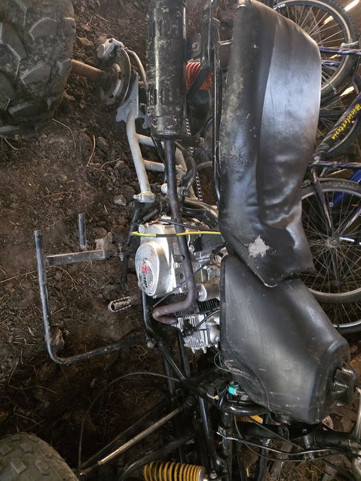 Vând sau schimb atv de 200cc proiect