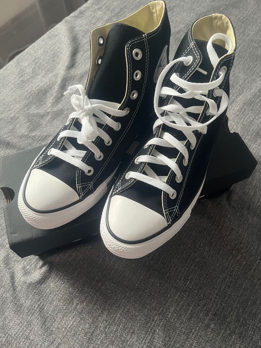 Tenesi Converse noi barbatesti