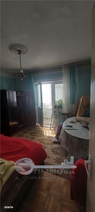Zimbru 2 Camere Decomandat Bloc 1988 Etaj 3 Din 8
