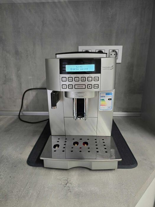 Кафеавтомат Delonghi Magnifica S Cappuccino ECAM 22.360.S