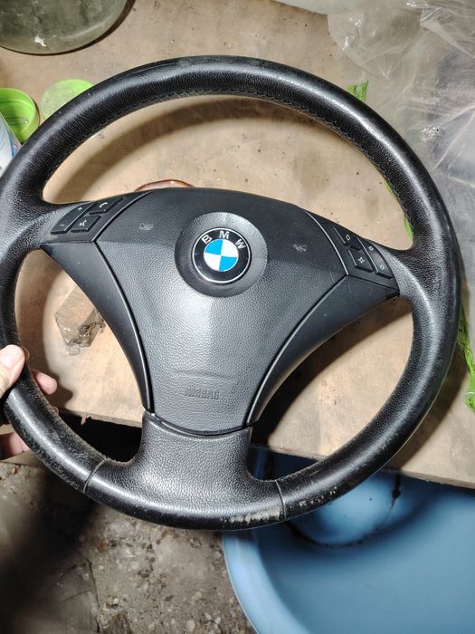 Продавам волан за БМВ Е 60