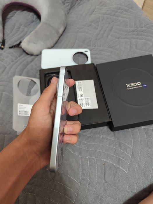 Vivo x300 512/16 обмен .