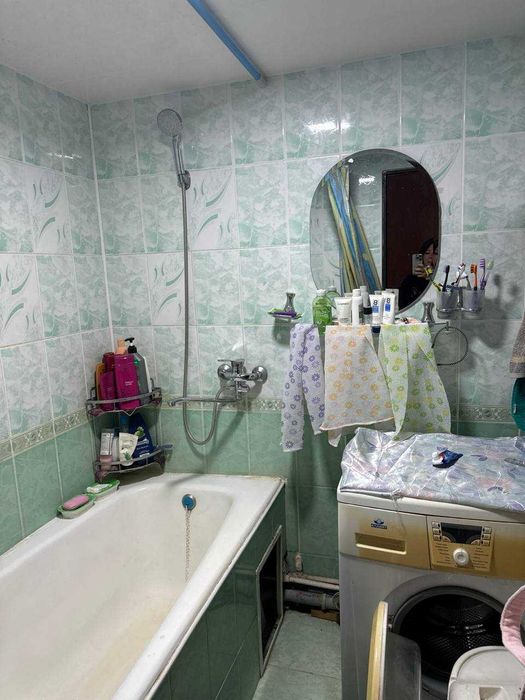 Массив Куйлюк-4 квартира  4 х к, 4 этаж французская планировка