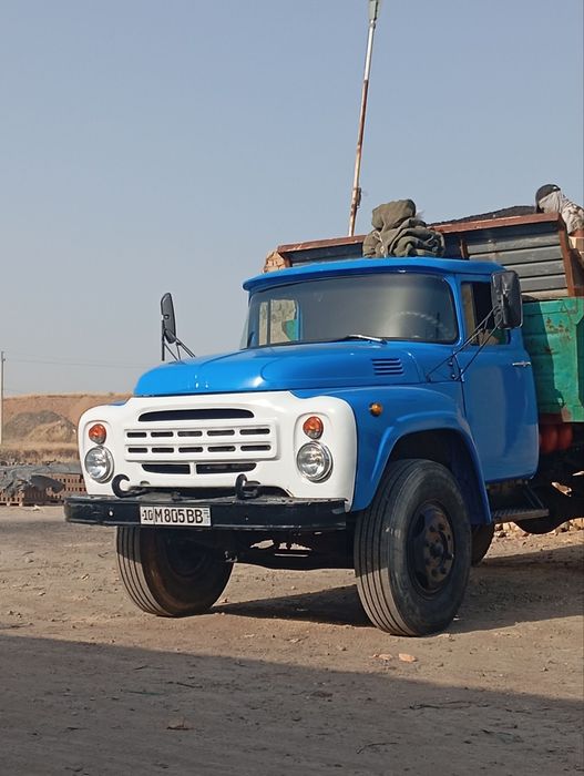 Zil 130 samosval