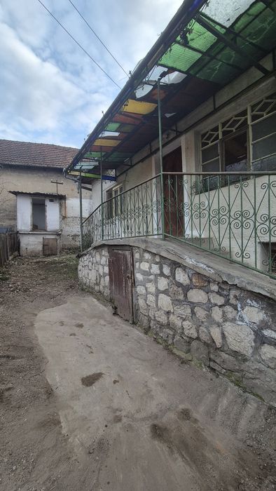 Casa de vânzare în Aiud, zona pieței !