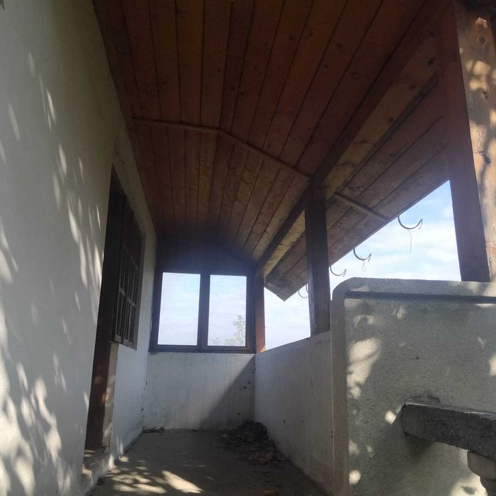 VAND PROPRIETATE Slatioare, Babana. La 14 km de Pitesti.