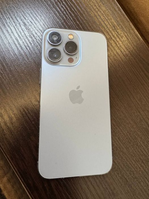 iPhone 13pro sotiladi 128 talik