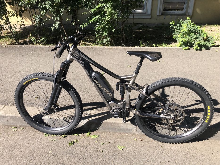 Bicicleta electrica full suspension Merida eOne-sixty 800