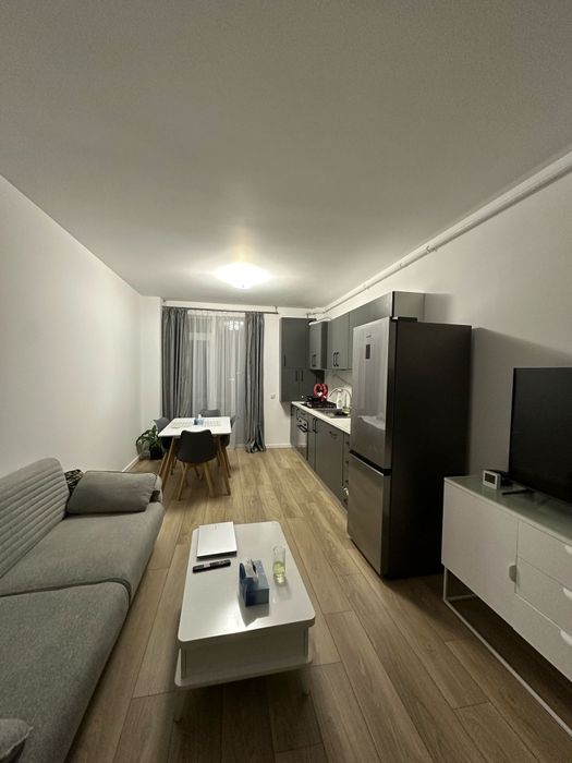 Închiriez apartament două camere