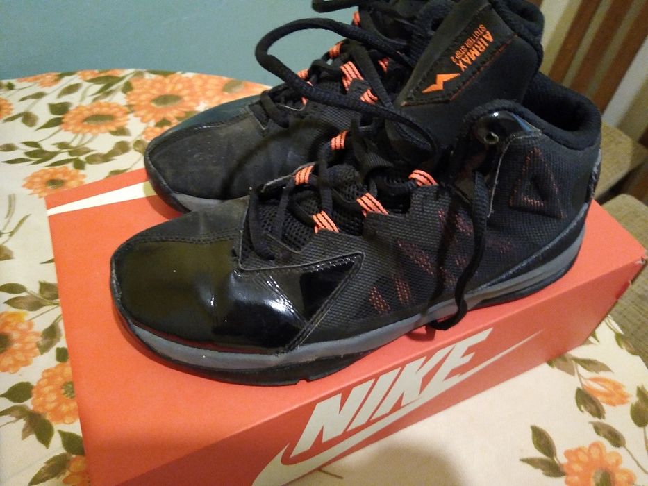 Найк.Детски маратонки 25лв.