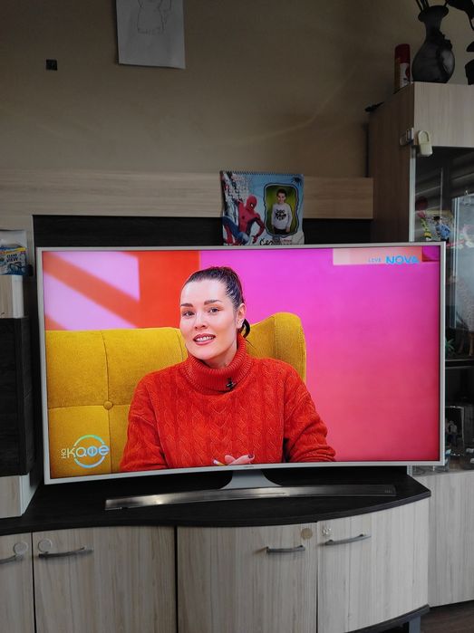 Смарт Телевизор SAMSUNG CURVED 55 инча Ultra HD 4K