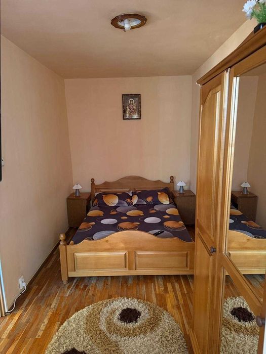 Se oferă spre vânzare un apartament cu două camere, situat în zona Micro 6.