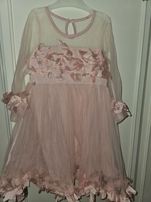 Детска рокля размер 98